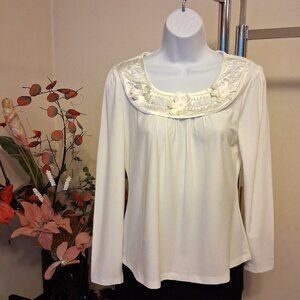 NWT Women's White Long Sleeve Blouse Beads Design Pleated Top 8 M